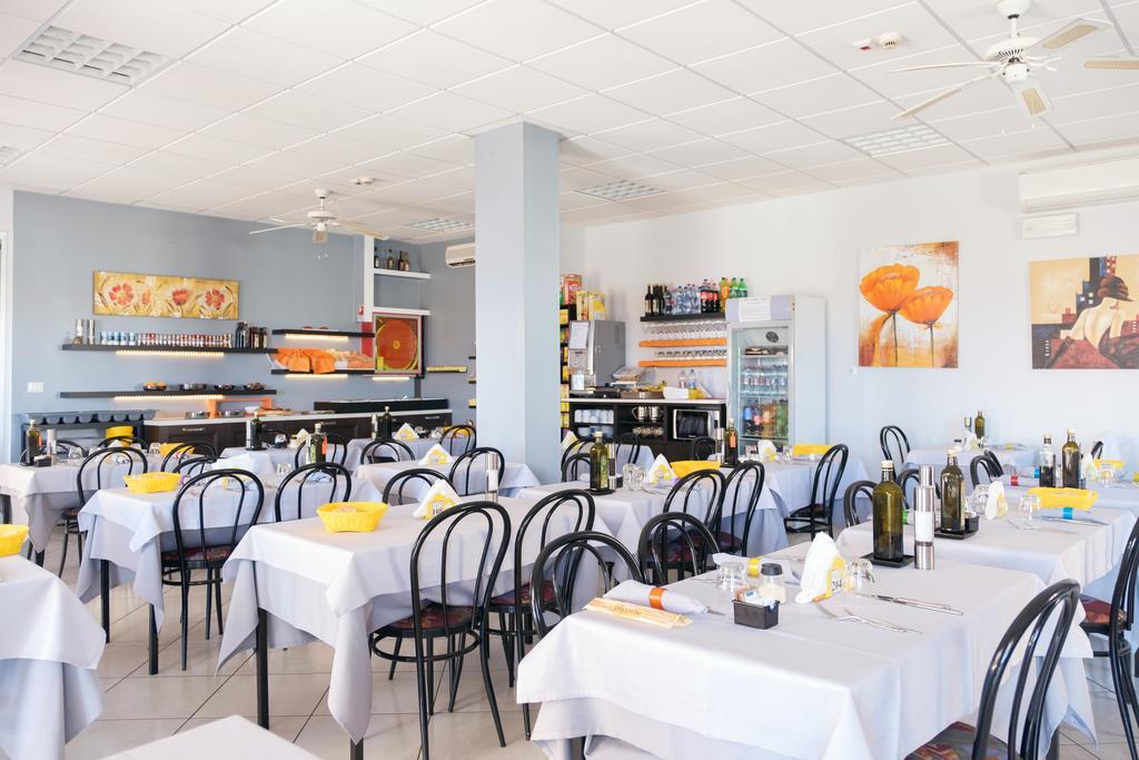 Hotel Holiday Beach Viserbella di Rimini